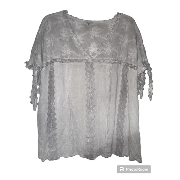 POL Tops - POL Women’s size Large V-Neck Lace Floral Embossed Detail Tie Sleeve Blouse